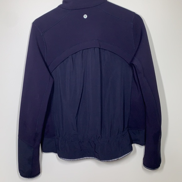 Lululemon jacket - Picture 2 of 5